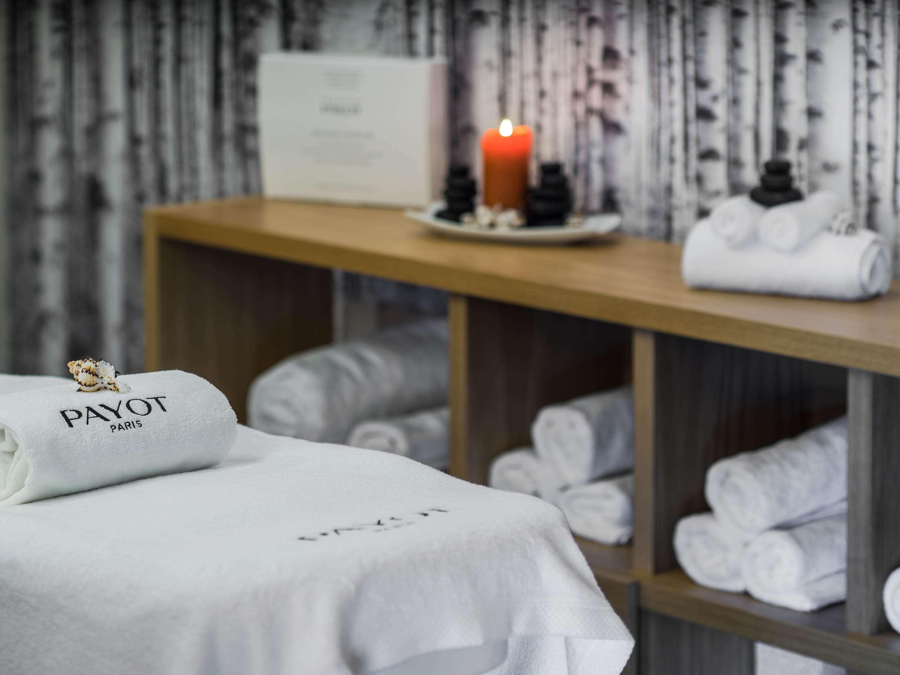 Pullman Riga Old Town Hotel Ngoại thất bức ảnh Spa treatment