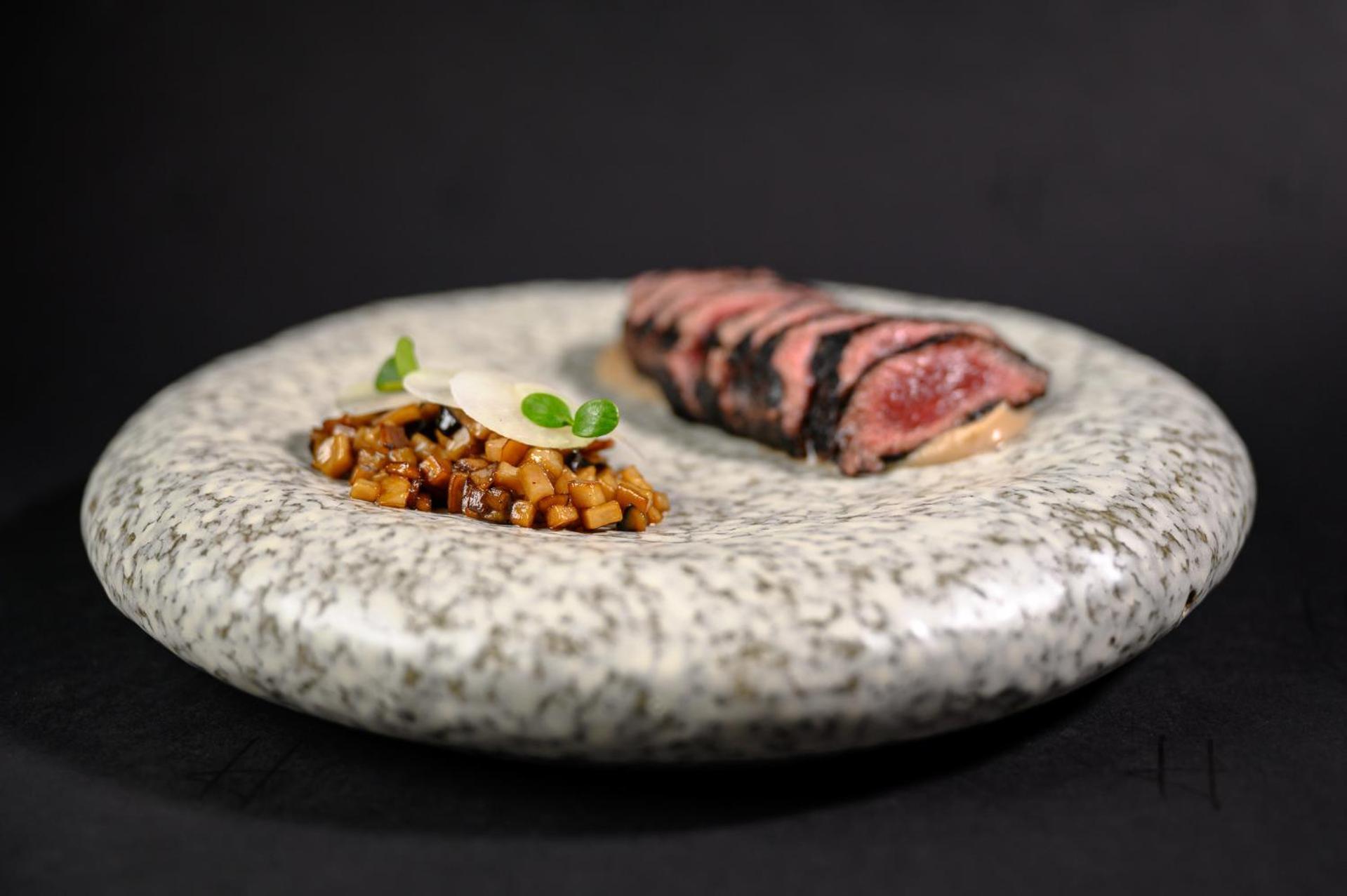 Pullman Riga Old Town Hotel Ngoại thất bức ảnh A dish from the restaurant