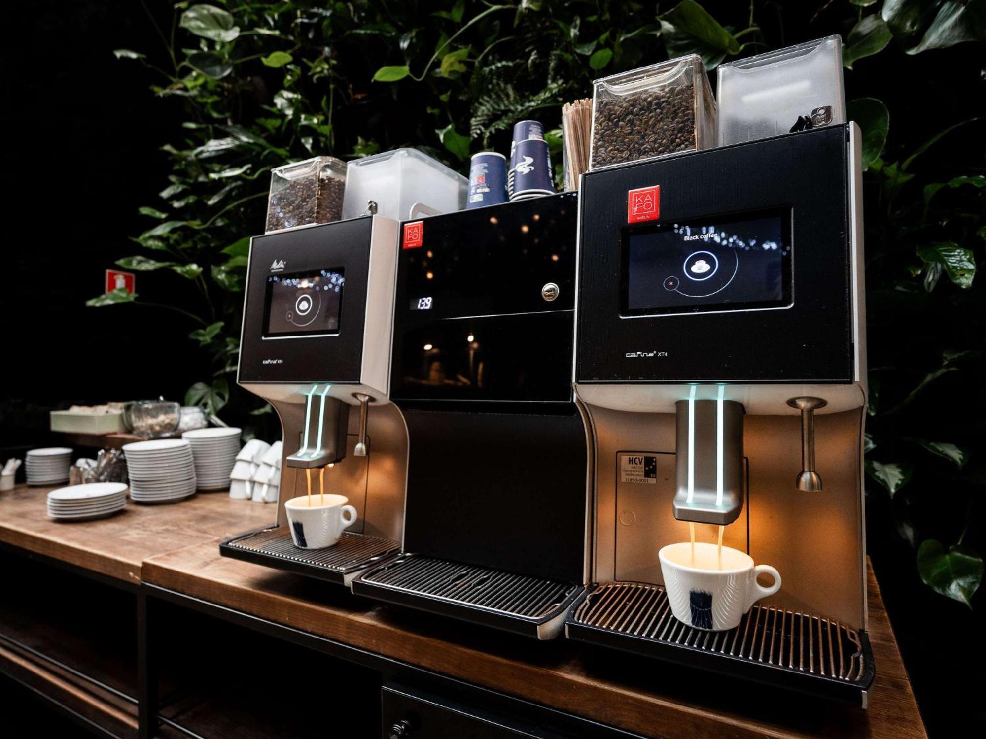 Pullman Riga Old Town Hotel Ngoại thất bức ảnh A coffee machine