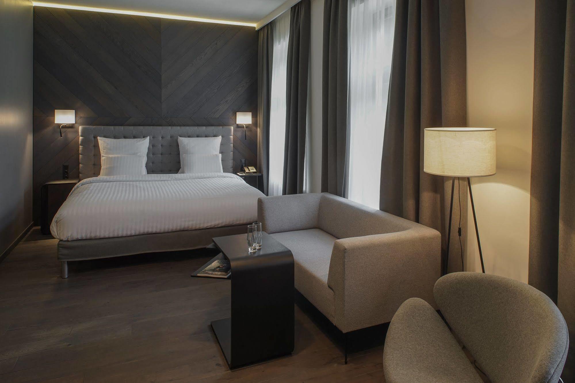 Pullman Riga Old Town Hotel Ngoại thất bức ảnh A room at the hotel